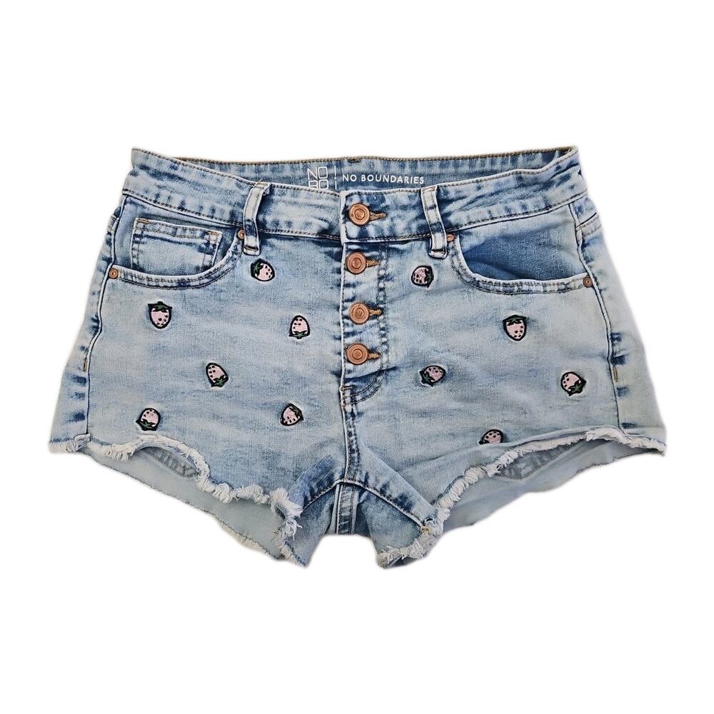 Womens Size 7 Strawberry Embroidery - Light Wash | Stretch Jean Booty Shorts EUC